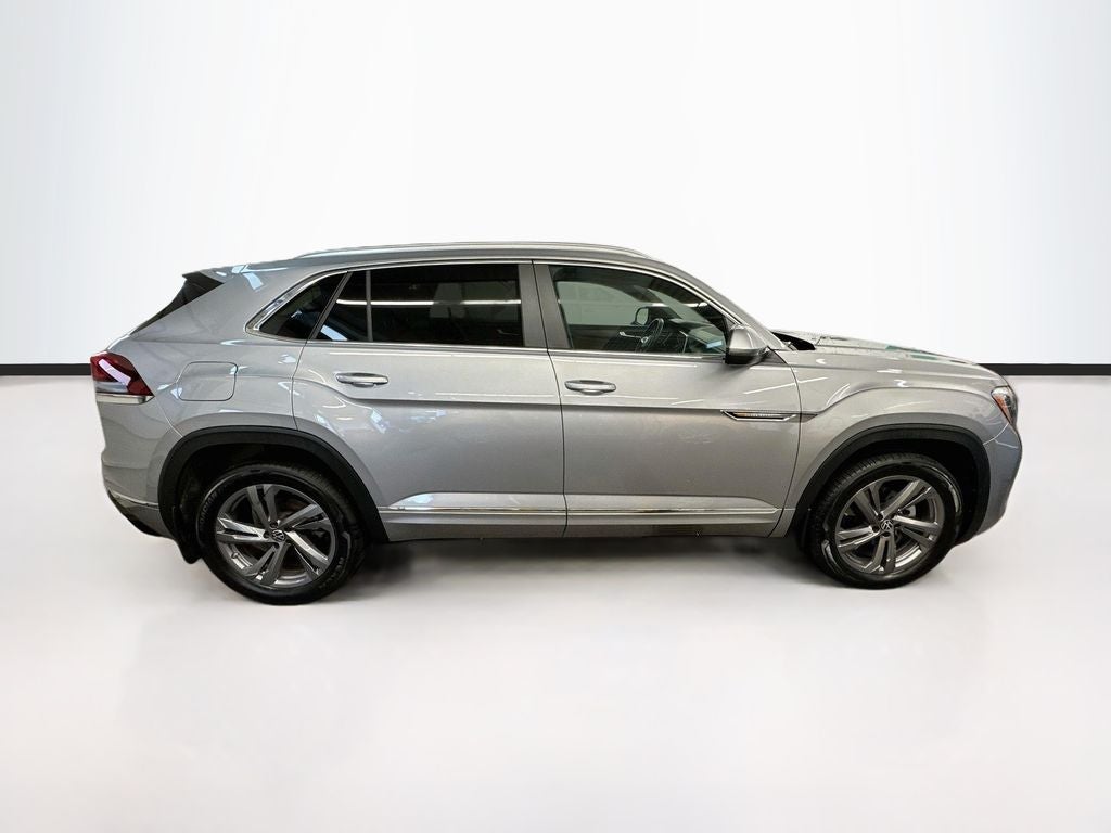 2024 Volkswagen Atlas Cross Sport 2.0T SEL R-Line