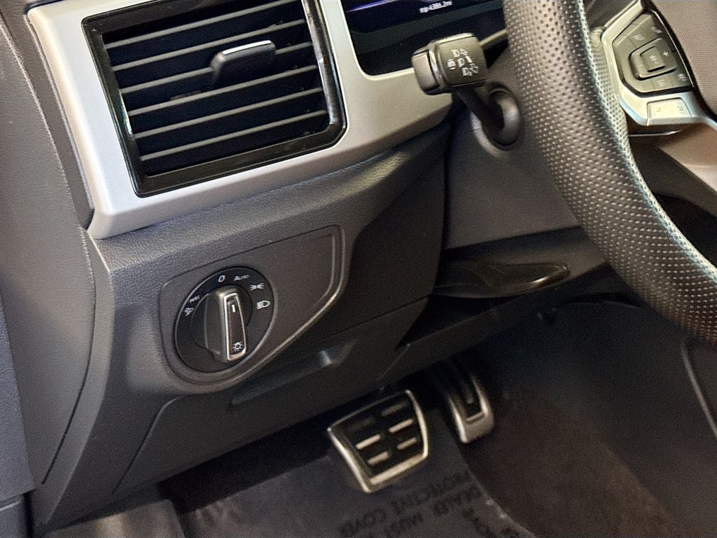 2022 Volkswagen Atlas 3.6L V6 SEL R-Line