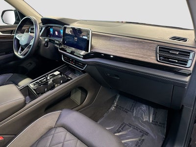 2024 Volkswagen Atlas 2.0T SEL Premium R-Line