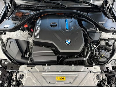2023 BMW 330e xDrive 330e xDrive