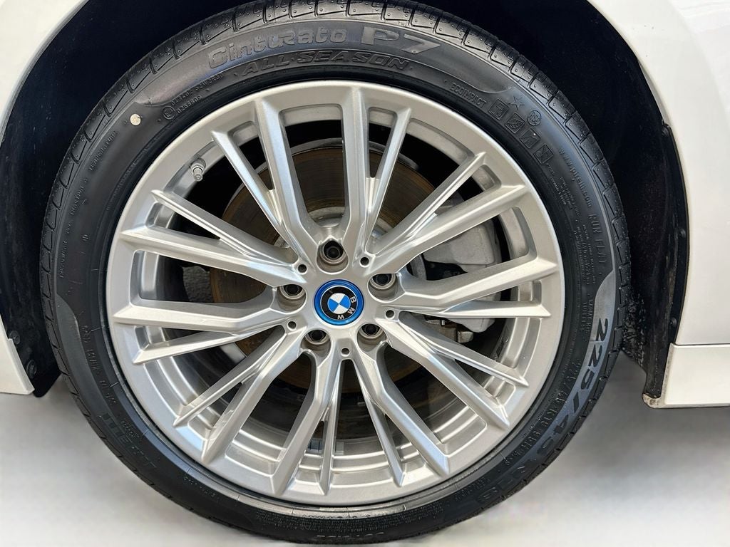 2023 BMW 330e xDrive 330e xDrive