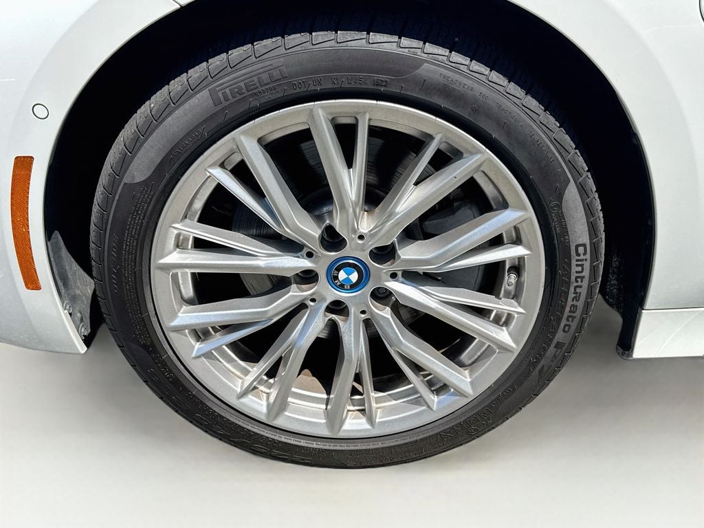 2023 BMW 330e xDrive 330e xDrive