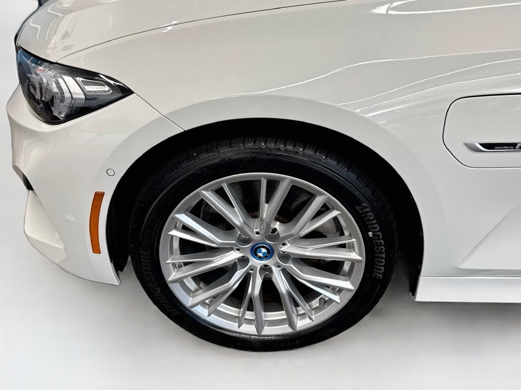 2023 BMW 330e xDrive 330e xDrive