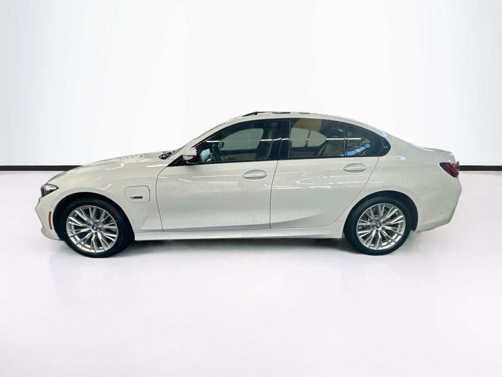 2023 BMW 330e xDrive 330e xDrive
