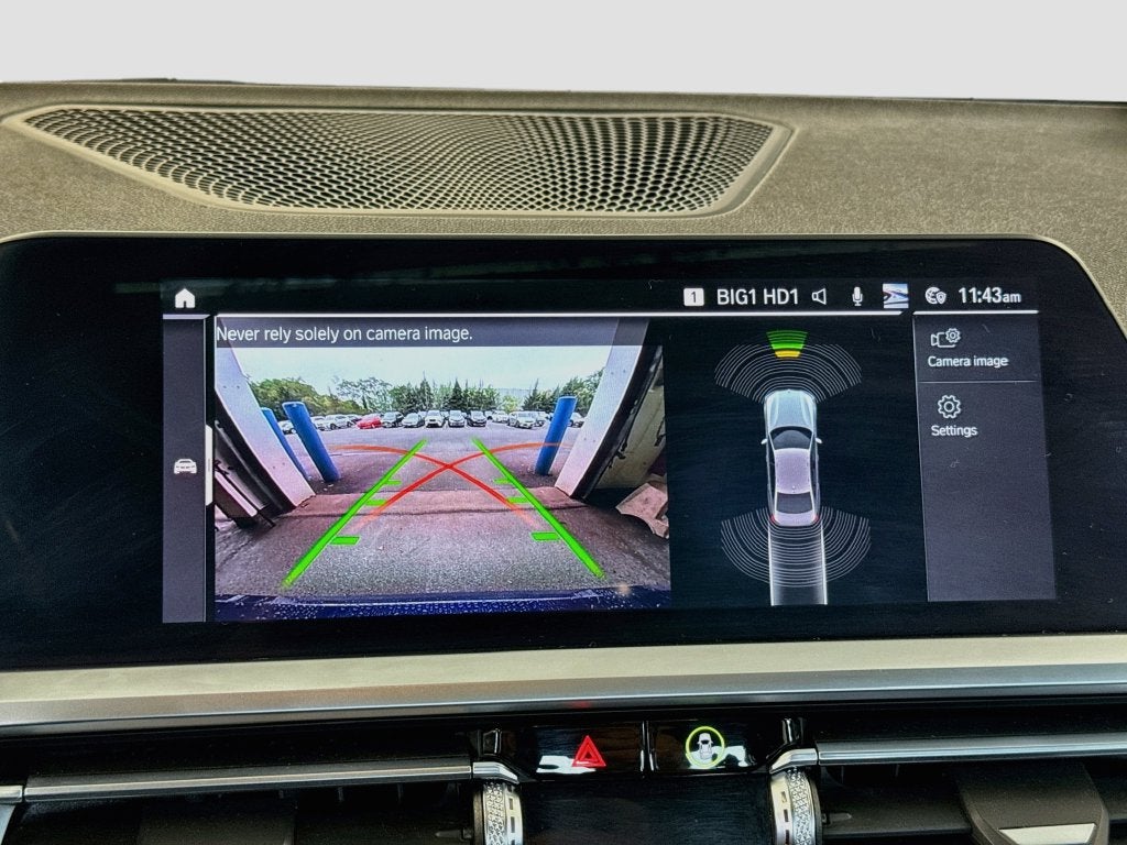 2022 BMW 330e xDrive 330e xDrive