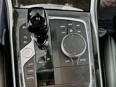 2022 BMW 330e xDrive 330e xDrive
