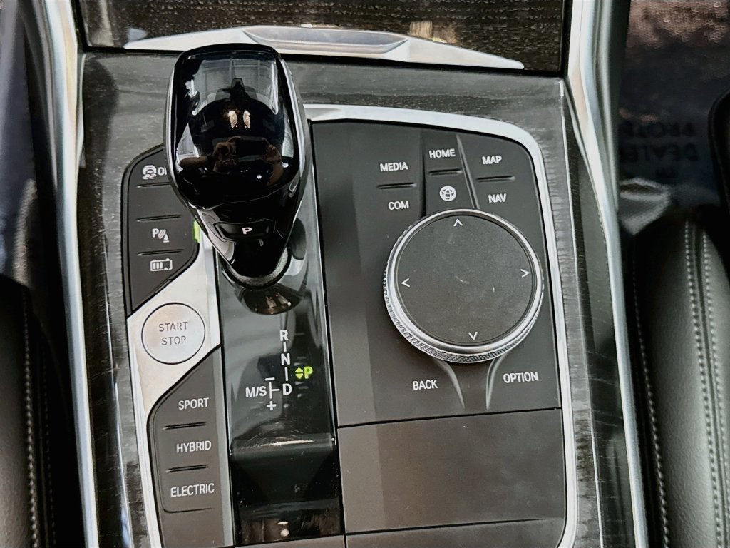 2022 BMW 330e xDrive 330e xDrive