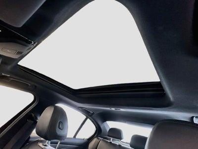 2022 BMW 330e xDrive 330e xDrive