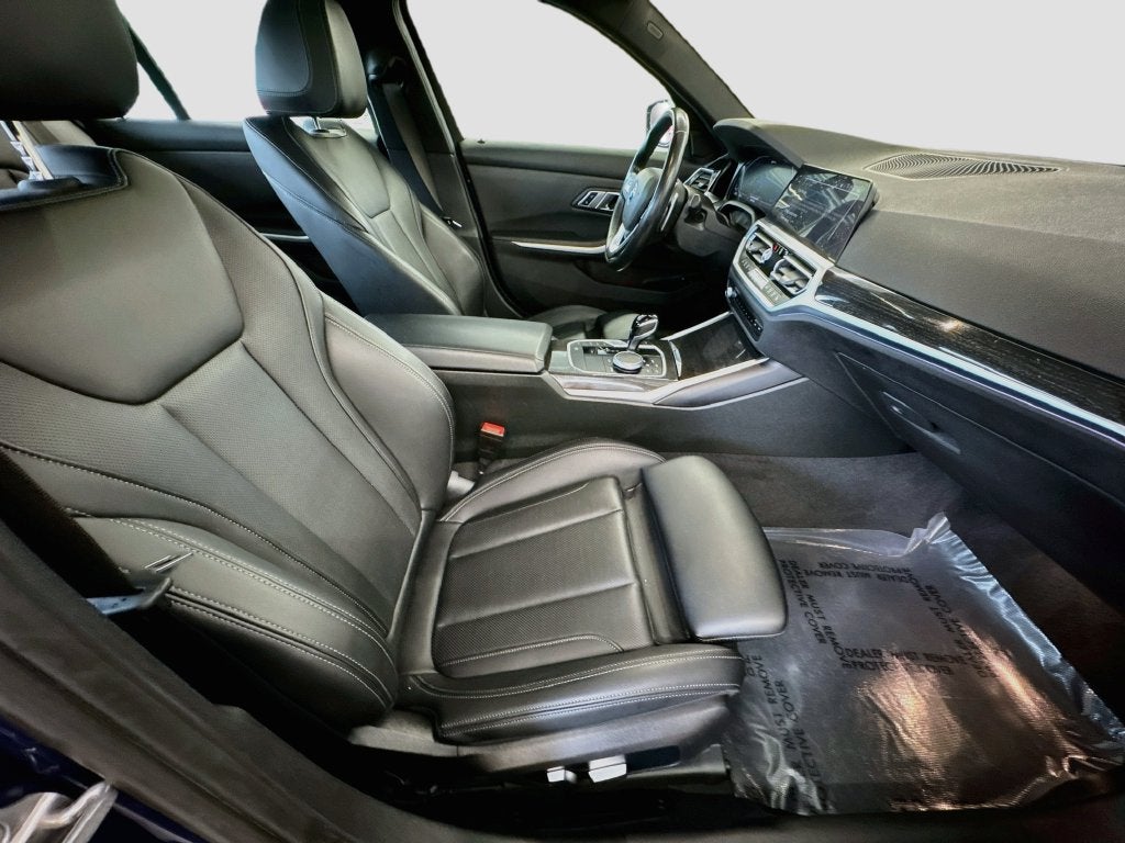 2022 BMW 330e xDrive 330e xDrive