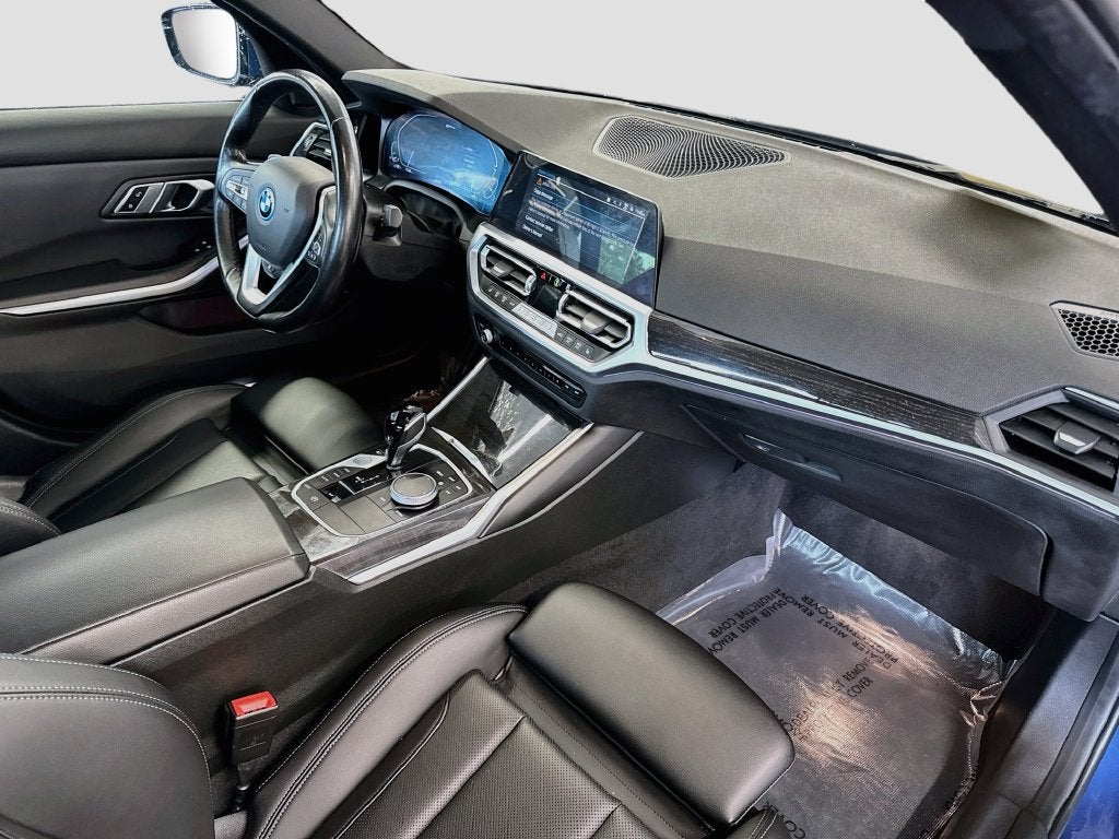2022 BMW 330e xDrive 330e xDrive