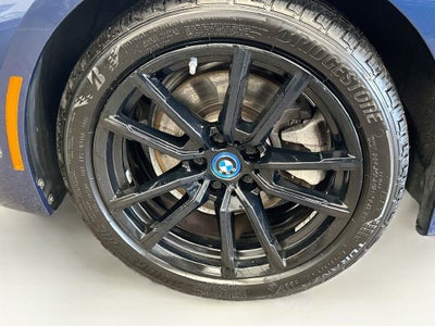 2022 BMW 330e xDrive 330e xDrive