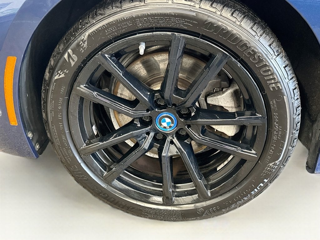 2022 BMW 330e xDrive 330e xDrive