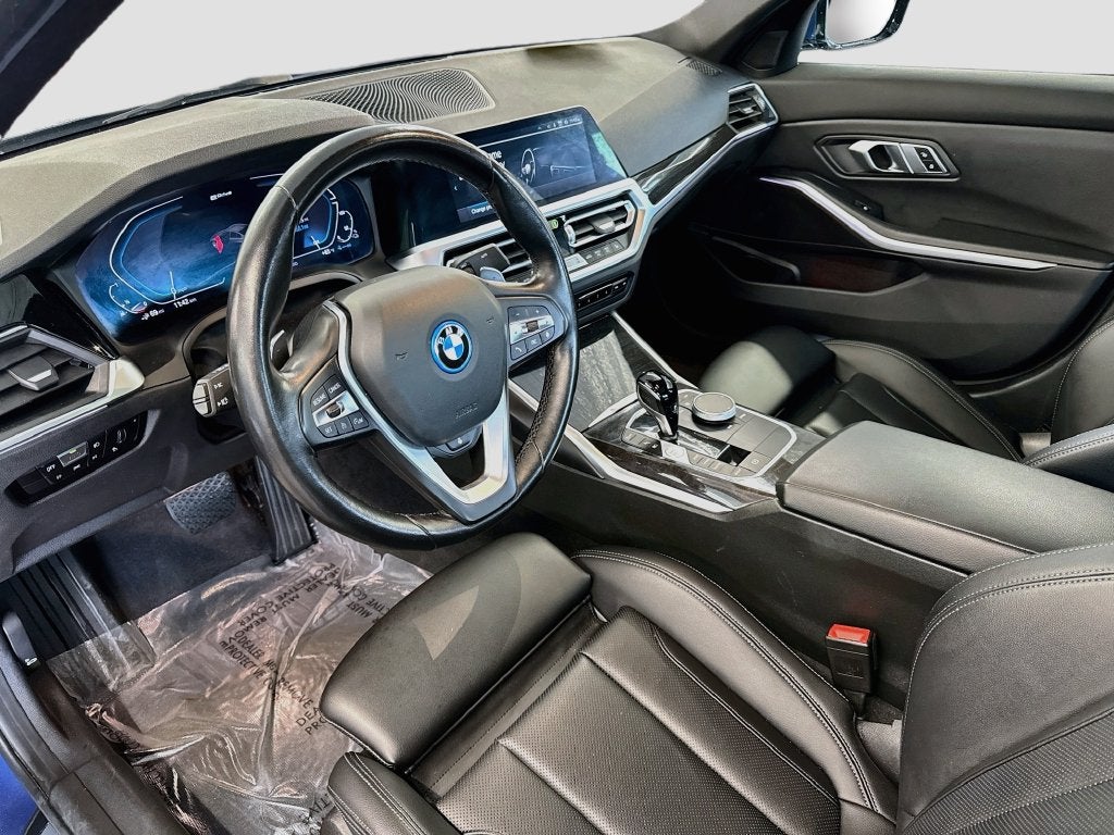 2022 BMW 330e xDrive 330e xDrive