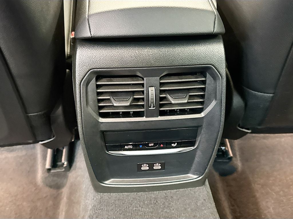 2024 BMW 330i xDrive 330i xDrive