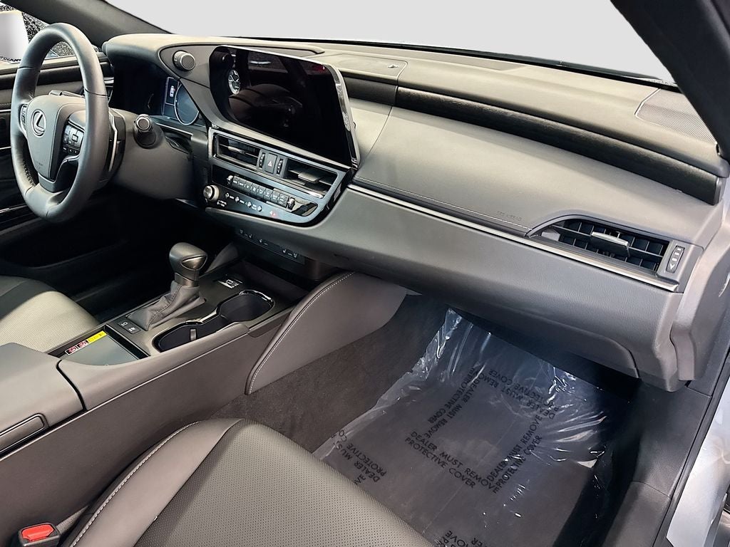 2025 Lexus ES 300h