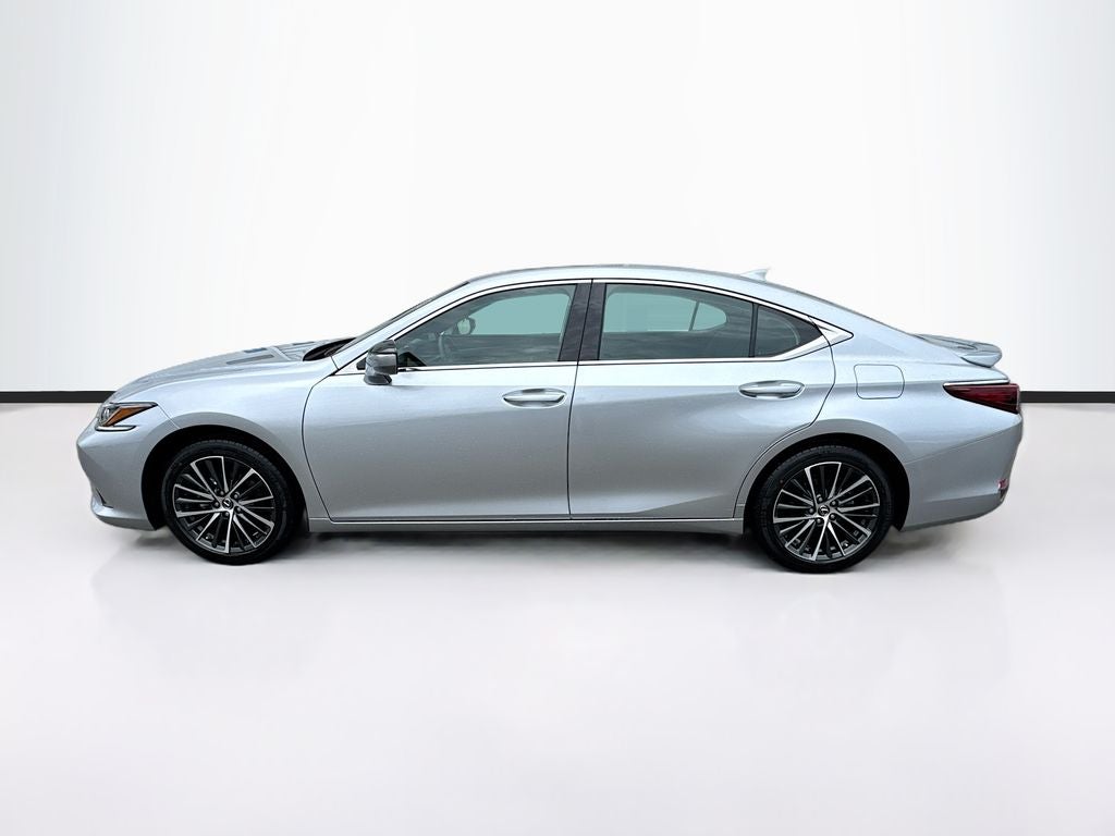 2025 Lexus ES 300h