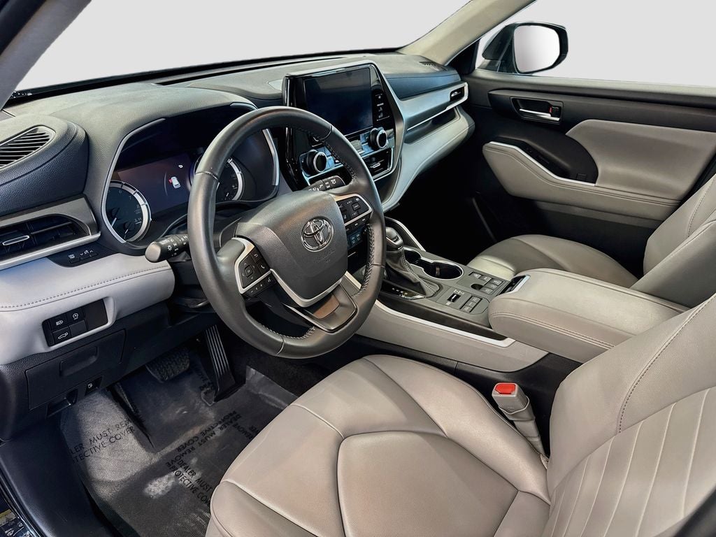 2024 Toyota Highlander XLE