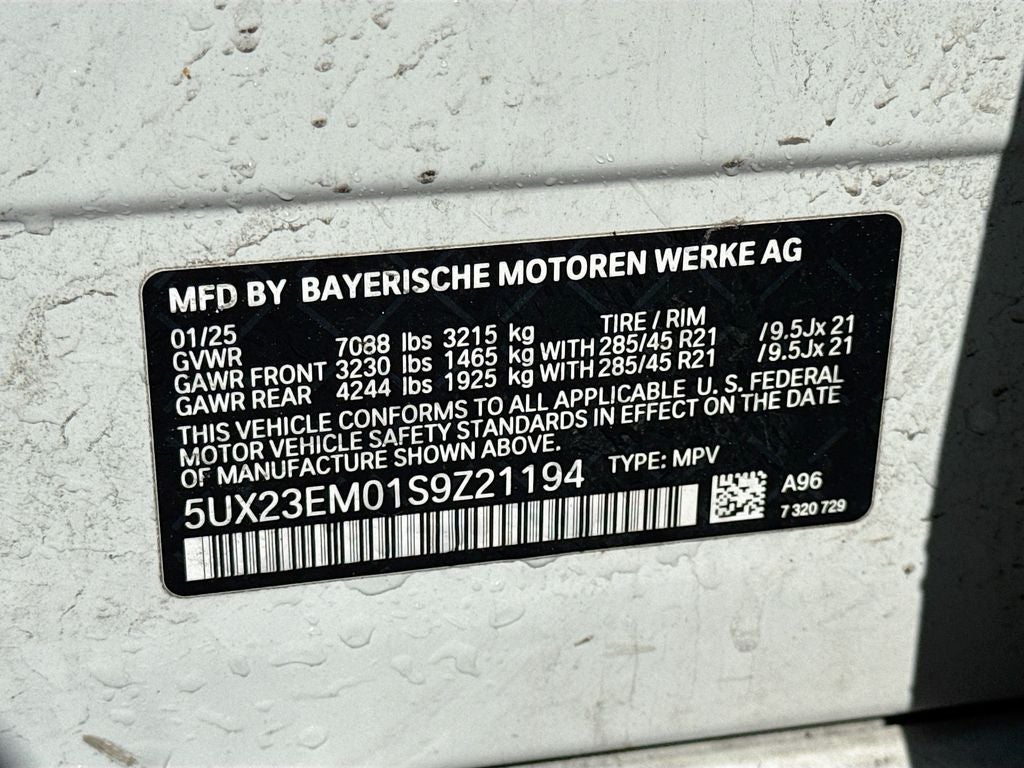 2025 BMW X7 xDrive40i