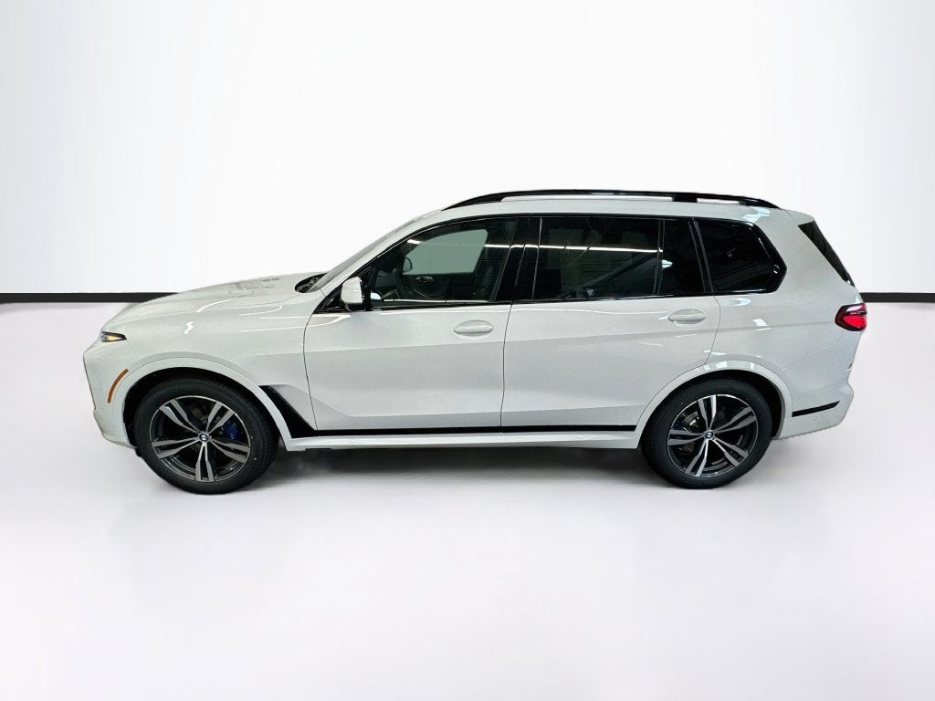 2027 BMW X7 Base