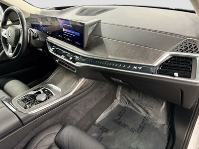 2025 BMW X7 xDrive40i
