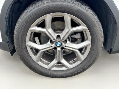 2025 BMW X4 xDrive30i