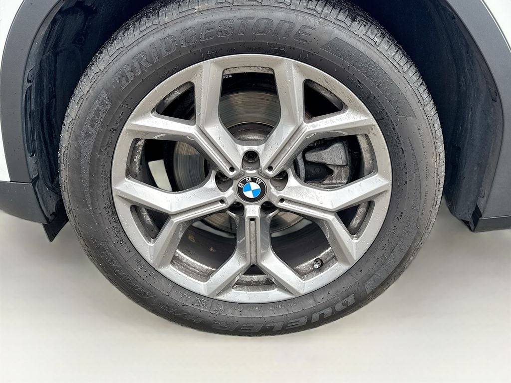 2025 BMW X4 xDrive30i