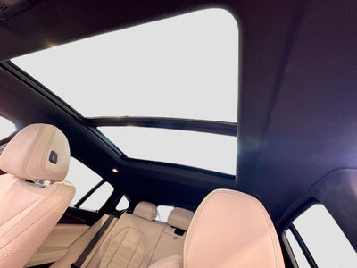 2025 BMW X4 xDrive30i