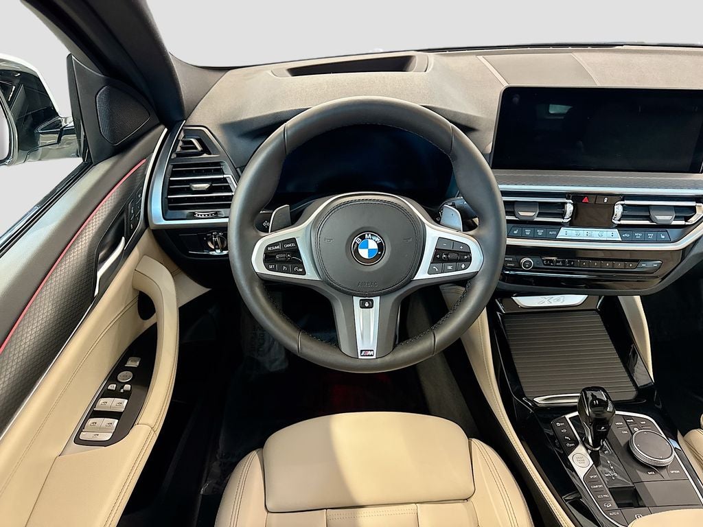 2025 BMW X4 xDrive30i