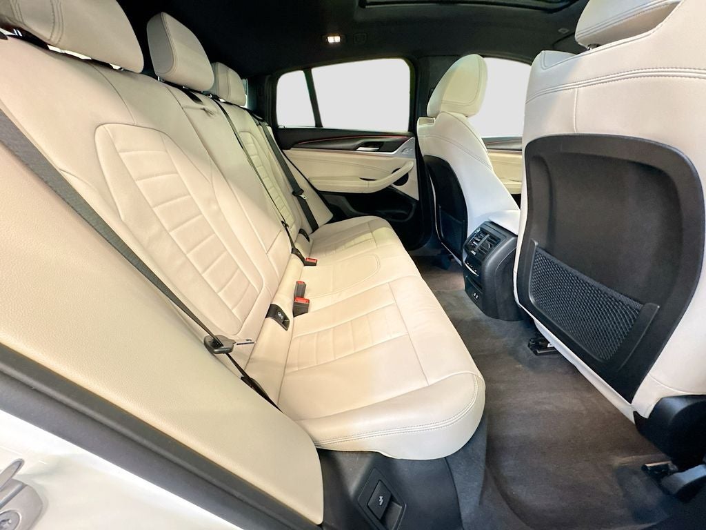 2025 BMW X4 xDrive30i