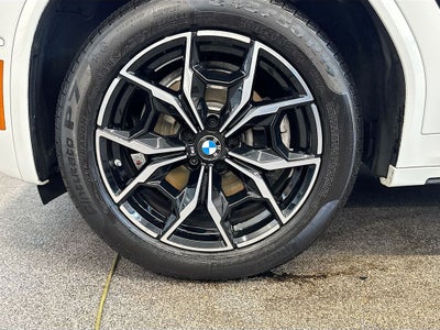 2025 BMW X4 xDrive30i