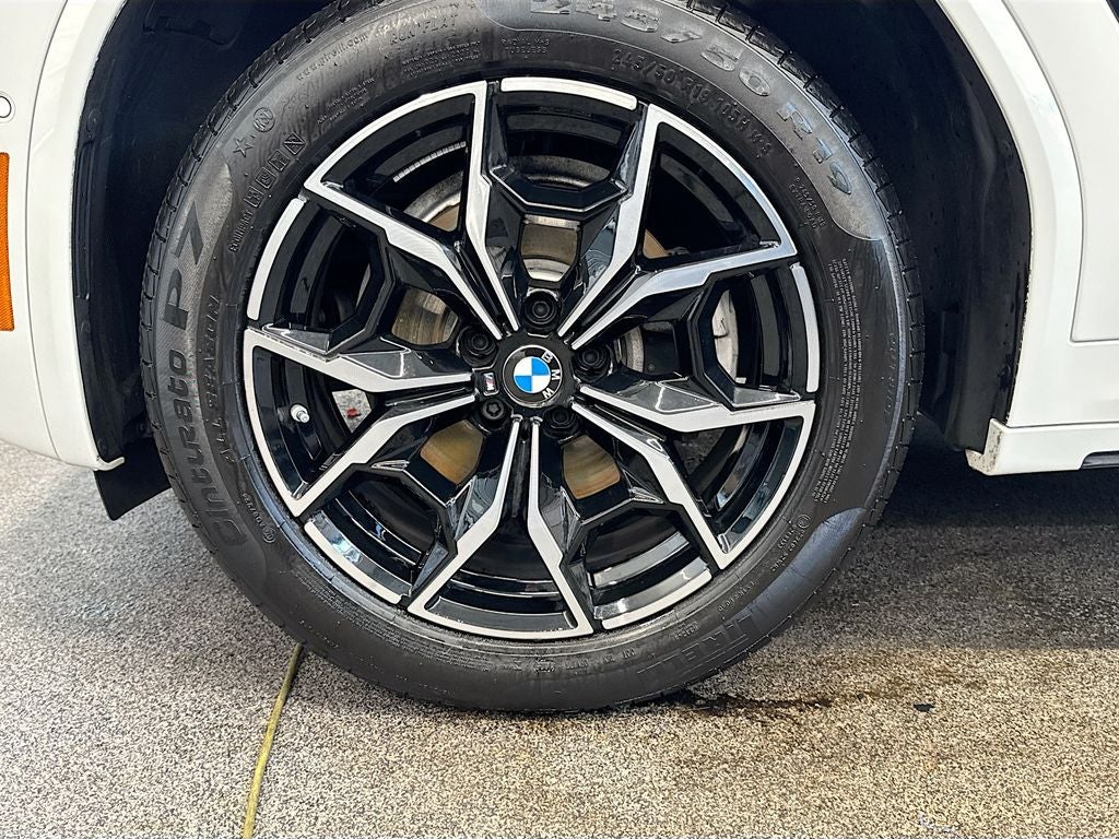 2025 BMW X4 xDrive30i