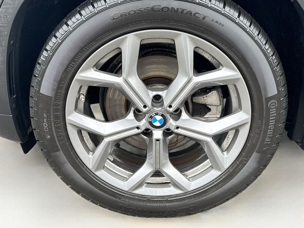 2025 BMW X4 xDrive30i