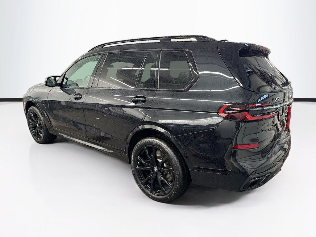2024 BMW X7 M60i