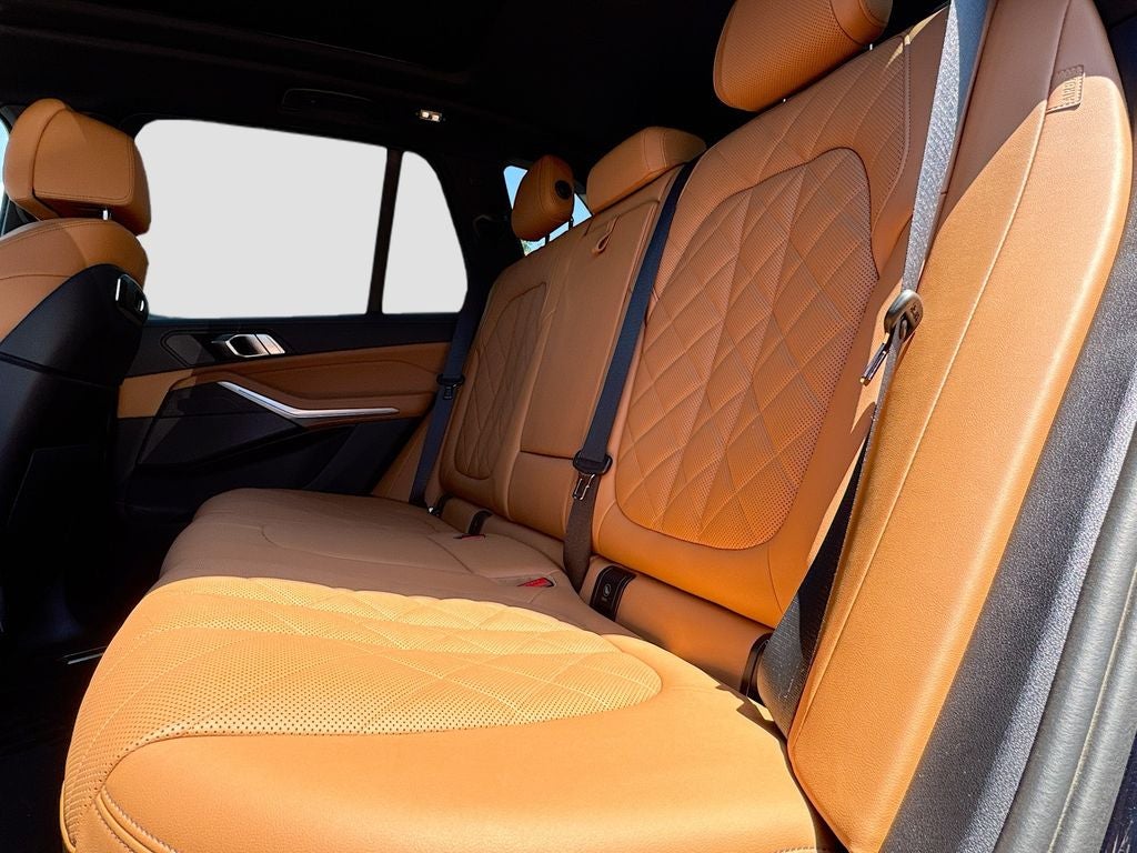 2024 BMW X5 M60i
