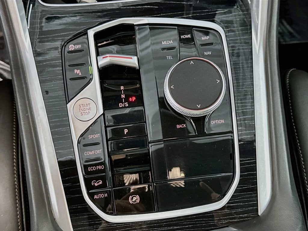 2024 BMW X6 xDrive40i