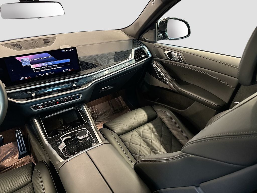 2025 BMW X6 xDrive40i