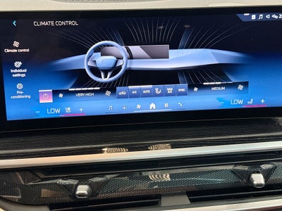 2025 BMW X6 xDrive40i