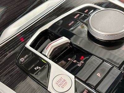 2025 BMW X6 xDrive40i