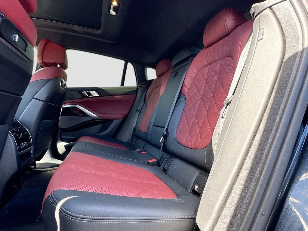 2025 BMW X6 xDrive40i