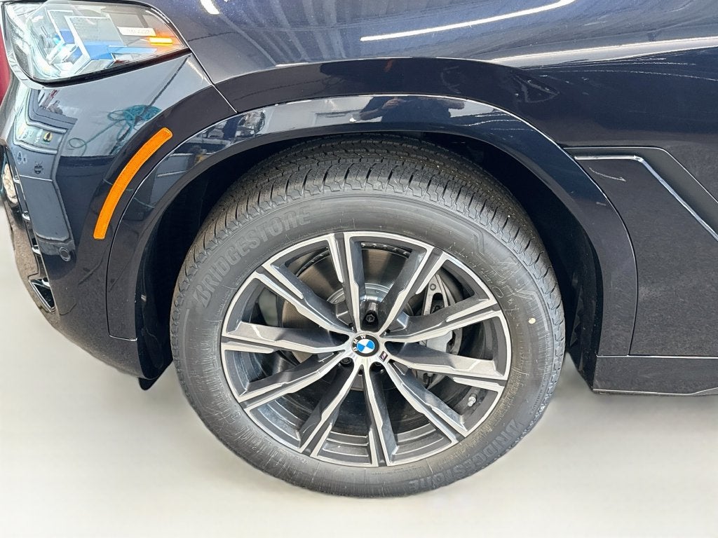 2027 BMW X6 Base