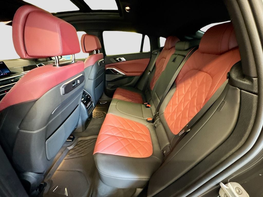 2027 BMW X6 xDrive40i
