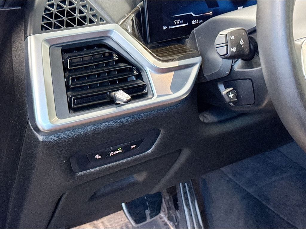 2025 BMW X6 xDrive40i