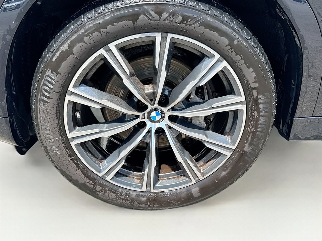 2025 BMW X6 xDrive40i