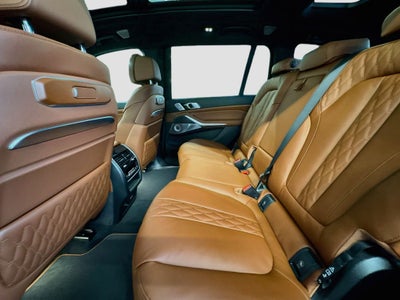 2026 BMW B7 Base