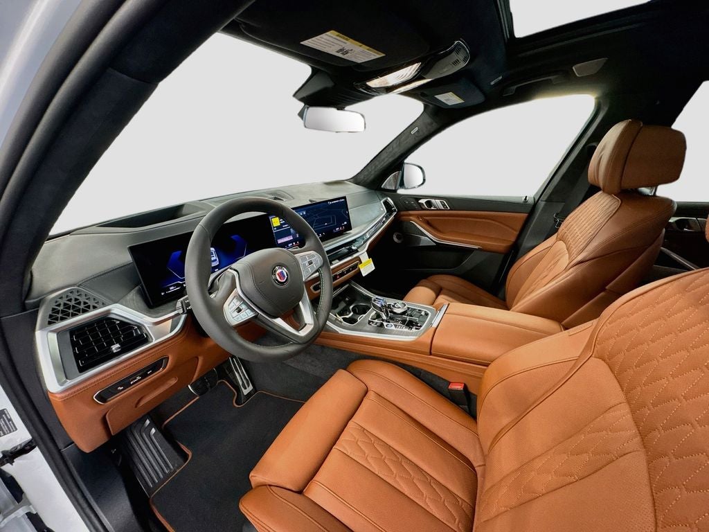 2026 BMW B7 Base