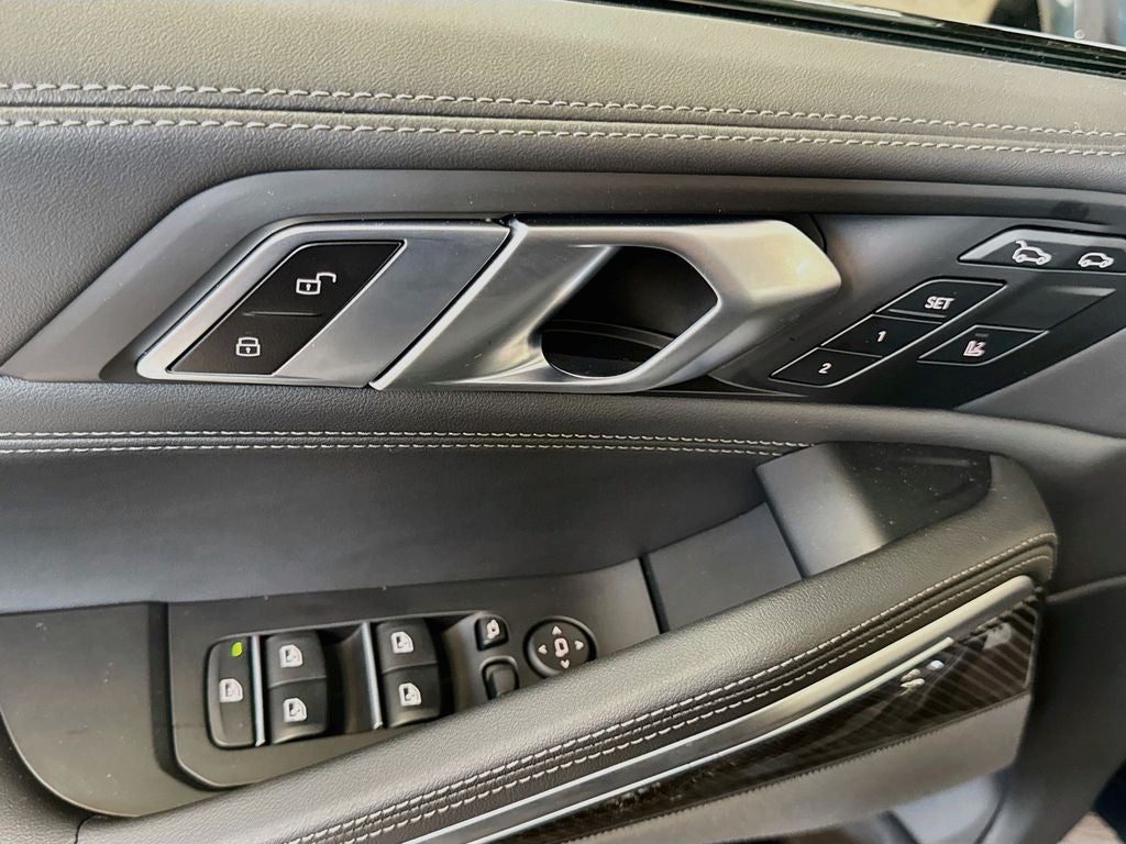 2027 BMW X6 M60i