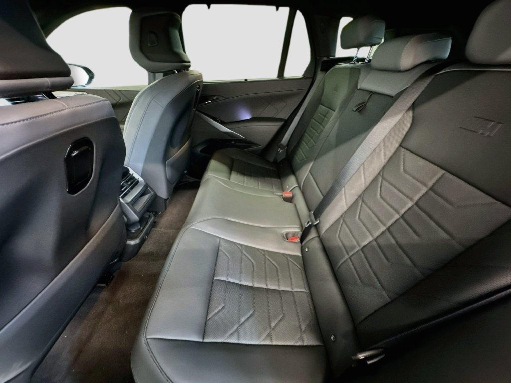2027 BMW X5 40 Base