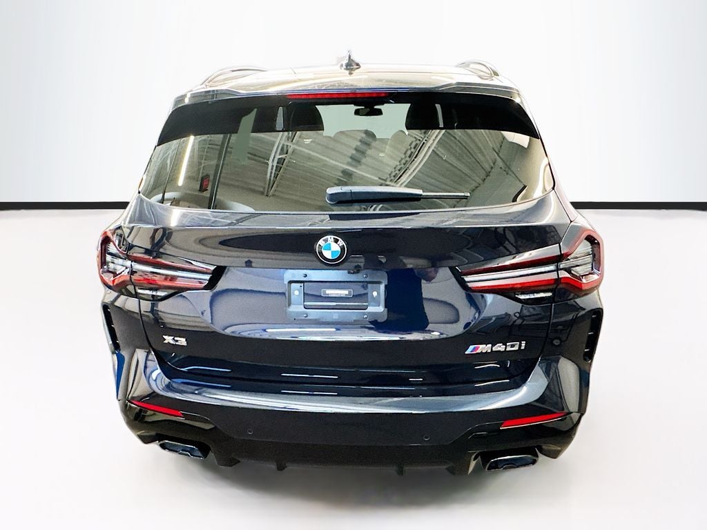 2023 BMW X3 M40i