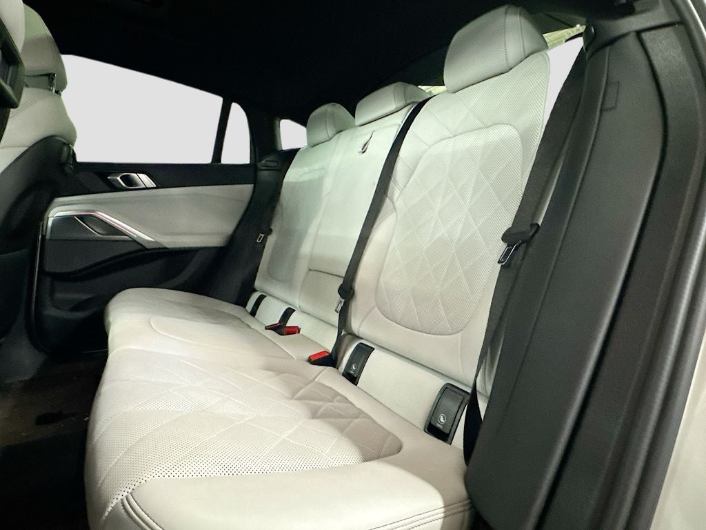 2023 BMW X6 xDrive40i