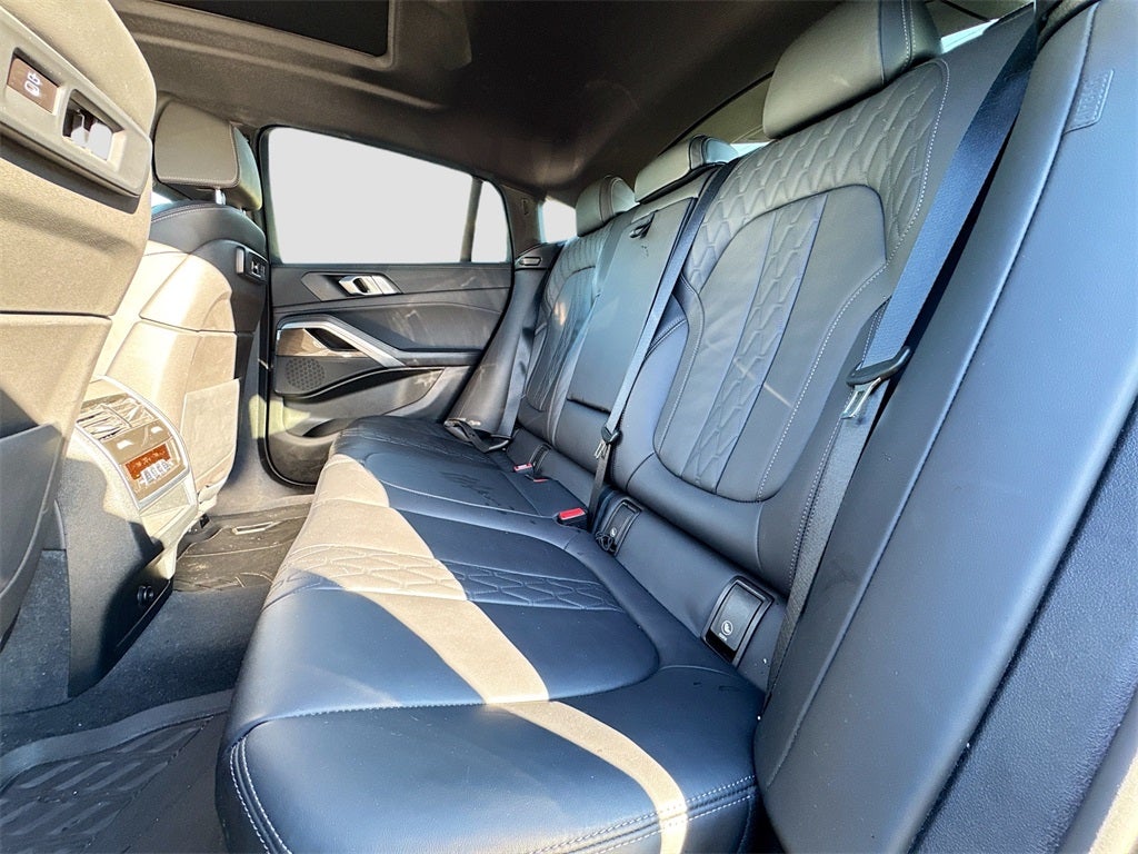 2023 BMW X6 xDrive40i